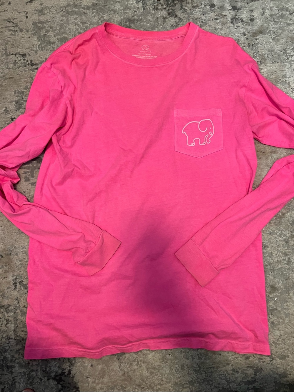 ivory ella Hot Pink Long-Sleeve Tee with Elephant Pocket - Kids